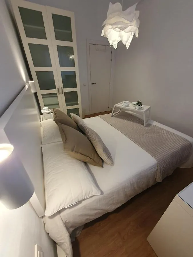 Aimendi Host Bilbao District Center II Apartment 0*,